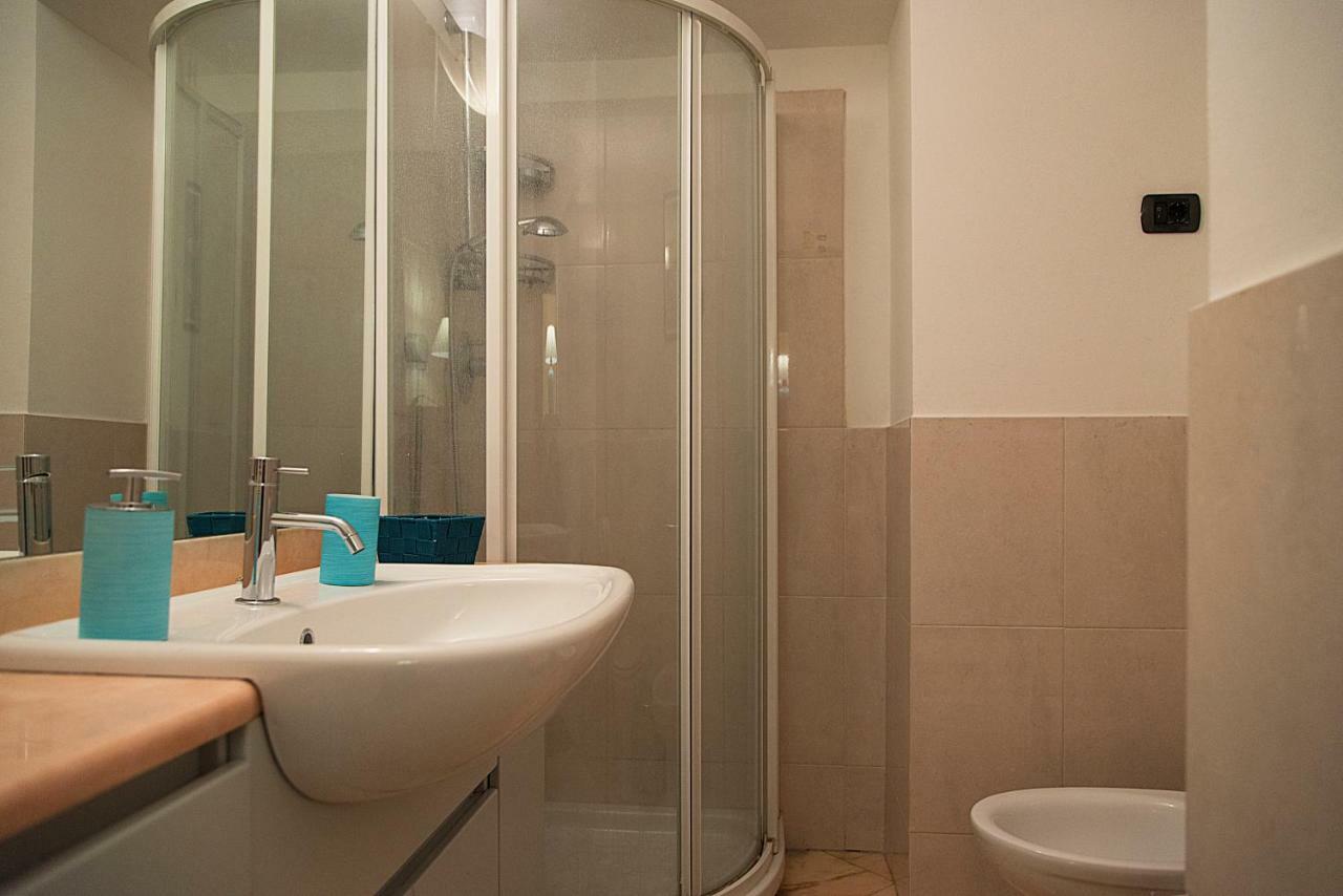 Elegant Apartment In Sant'Ambrogio Milano Eksteriør billede