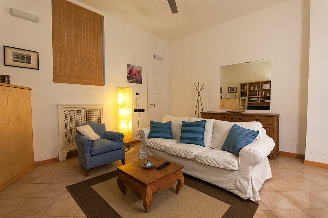 Elegant Apartment In Sant'Ambrogio Milano Eksteriør billede