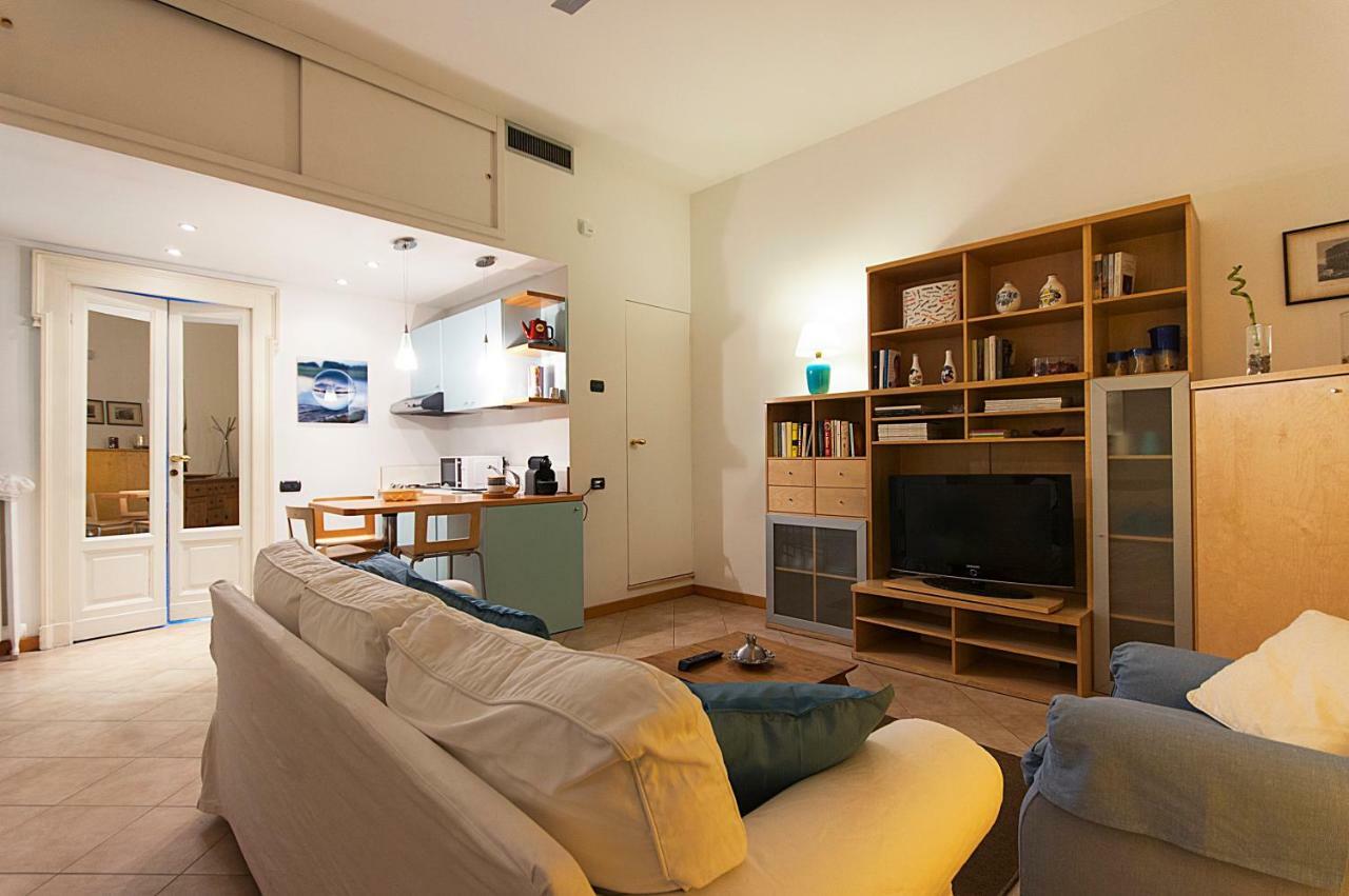Elegant Apartment In Sant'Ambrogio Milano Eksteriør billede