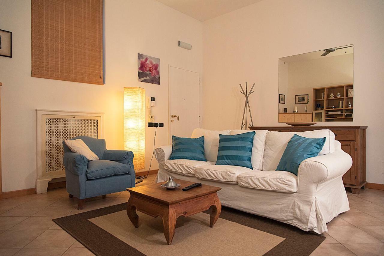 Elegant Apartment In Sant'Ambrogio Milano Eksteriør billede