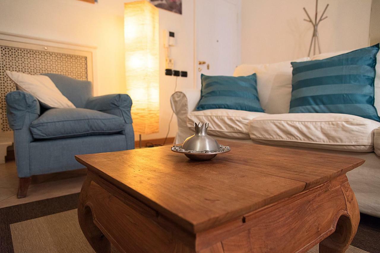 Elegant Apartment In Sant'Ambrogio Milano Eksteriør billede